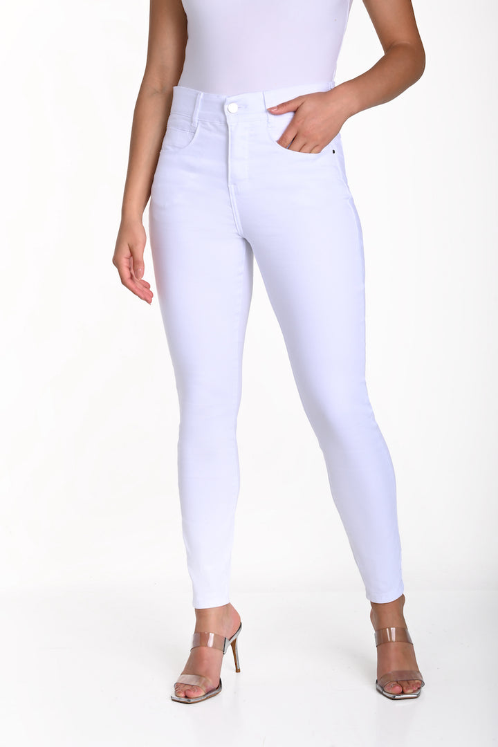 Frank Lyman's Basic High-Waisted Jeans | 213126U