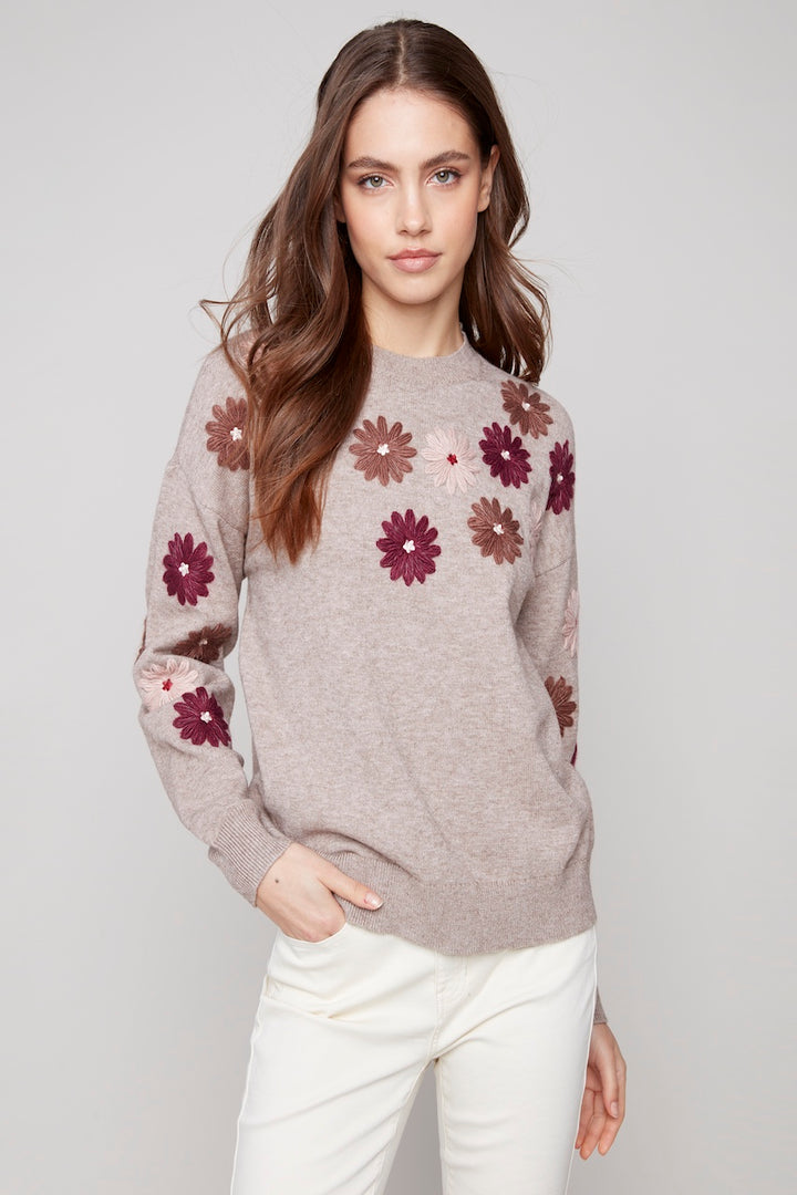 Le pull broderie florale Charlie B. | C2891-974A
