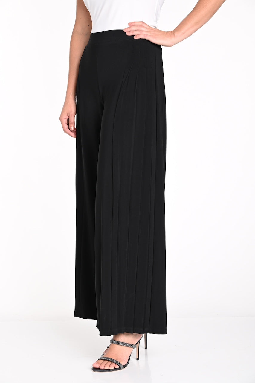 Le pantalon sophistiqué Frank Lyman | C-241011