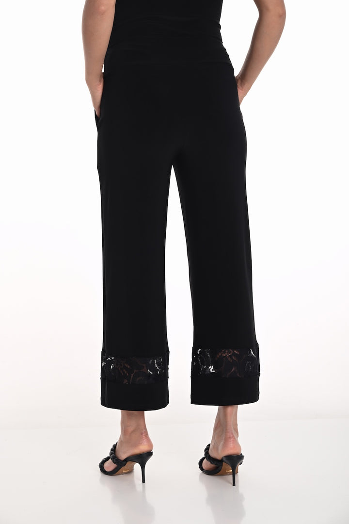 Frank Lyman Lace Detail Pants | 251266