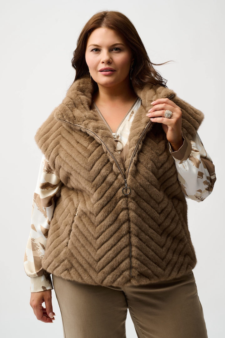 La veste en fausse fourrure Joseph Ribkoff | Hots | 254906