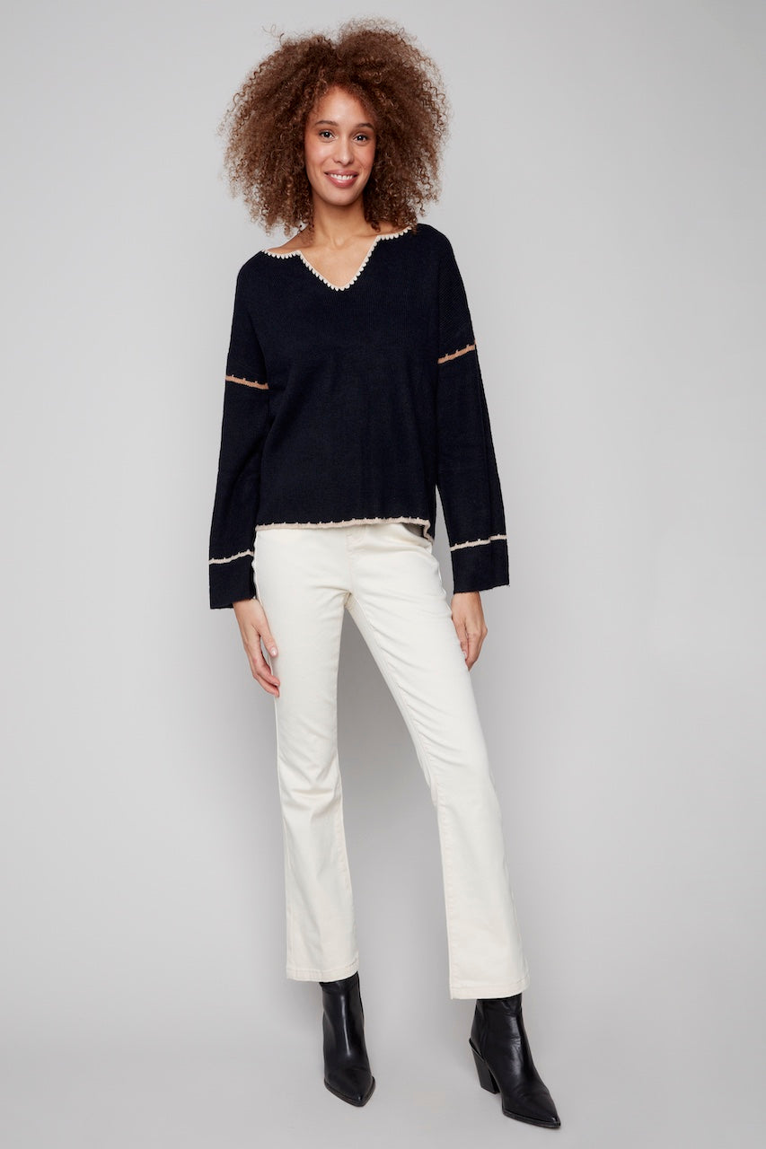 Le pull côtelé et brodé Charlie B. | C2879-365C
